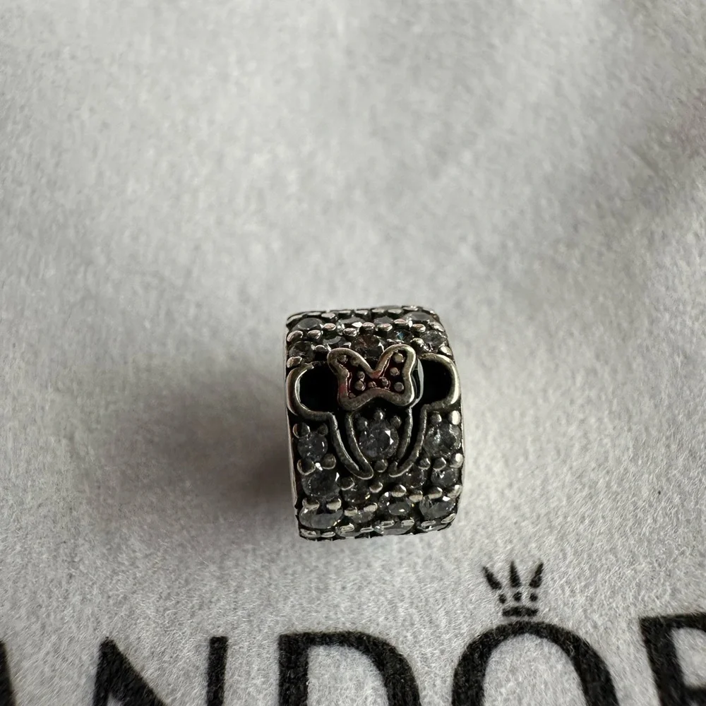 Disney x PANDORA Mickey & Minnie Cz Clip Charm